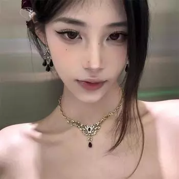 Винтажное женское ожерелье с бахромой из черного кристалла в стиле суда, легкая роскошная высококачественная цепочка на шею из циркония, аксессуары на ключицу из ниши