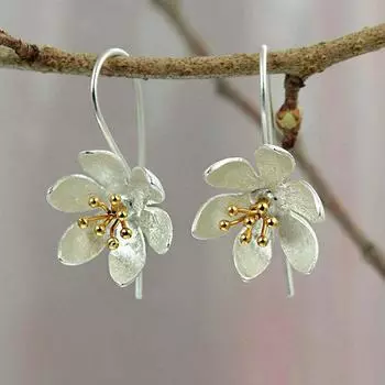 Винтажные двухцветные серьги-подвески с цветами ромашки для женщин, висячие серьги с нежным цветком, бохо, ретро, обручальные свадебные украшения