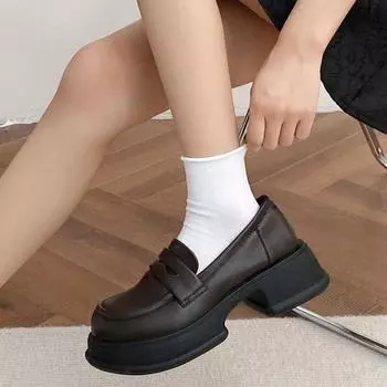 Винтажные кожаные туфли с универсальной толстой подошвой. Лоферы 35