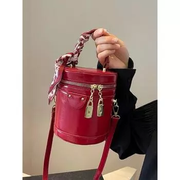 Винтажные красные мини-сумки из искусственной кожи, летняя новая сумка-бочо в форме бочки для женщин, модный кошелек для телефона Mini(Max Length<20cm) чёрный