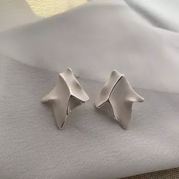 Винтажные плиссированные металлические серьги-гвоздики с геометрическим узором «Холодный ветер», женские серьги-капельки