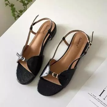 Винтажные сандалии Сандалии на плоской подошве 35 серебряный