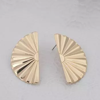 Винтажные серьги-гвоздики в сложенном виде с гофрированным сектором для женщин, модные серьги в стиле ретро из цинкового сплава, простые нишевые ювелирные изделия в подарок золотой