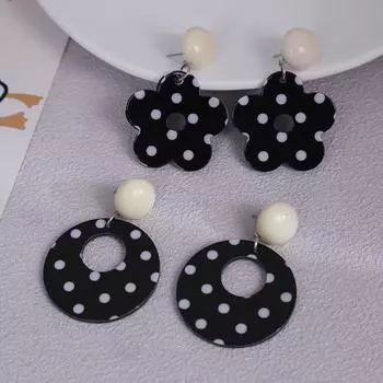 Винтажные серьги с цветком в черно-белый горошек, минималистичные ретро-серьги из акрила