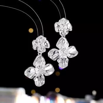 Винтажные серебряные серьги-гвоздики из металла s925 с цветочным узором, серьги-гвоздики с нишевым дизайном, легкие, роскошные, для женщин с высоким темпераментом золотой