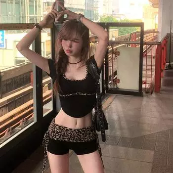 Винтажные сексуальные облегающие комплекты из 2 предметов, лето 2024, укороченные топы с принтом Y2k + повседневная уличная одежда, популярные шорты с леопардовым принтом, корейская мода XS чёрный