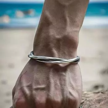 Винтажный браслет-манжета для мужчин, серебряный цвет, крутые браслеты, модный минималистичный подарок для семьи и друзей