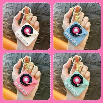 Винтажный брелок для ключей с проигрывателем пластинок и подсветкой, автомобильные брелоки, милый музыкальный брелок в подарок зелёный