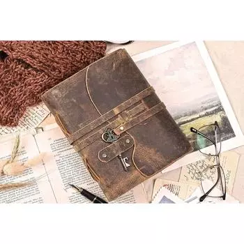 Винтажный кожаный дневник ручной работы - Винтажные страницы ручной работы - Старинная застежка на ключ - Проблемный коричневый цвет. Размер 10X7 дюймов 10 x 7 in коричневый