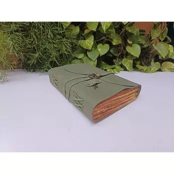 Винтажный кожаный переплет Кожа с замком Ручная работа Винтажная бумага с рваным краем Индивидуальные журналы 7 x 5 in зелёный