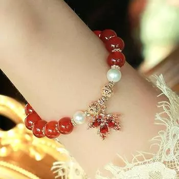 Винтажный красный браслет с подвесками из бисера для женщин и девочек, легкий роскошный красный кленовый лист, кулон, браслет, ювелирные изделия, аксессуары, подарок красный