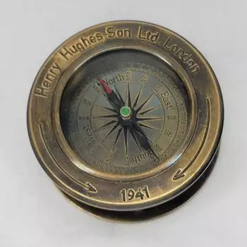 Винтажный латунный компас от Henry Hughes & Son Ltd. Лондон – Диаметр 7,5 см, Гравированные детали, Античная отделка как