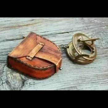 Винтажный морской компас с кнопкой, солнечные часы, компас с кожаной коробкой