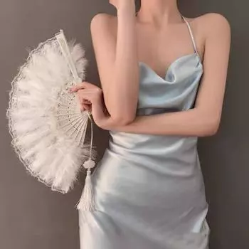 Винтажный складной веер с перьями и кружевом с кисточками, портативный летний ручной веер, украшение для танцевального представления, реквизит для костюмов для вечеринок чёрный