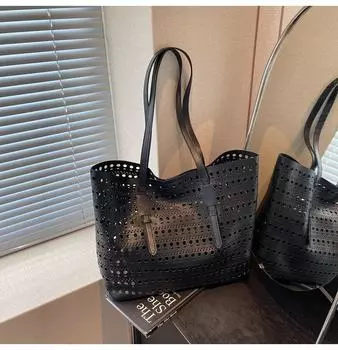 Вместительная полая сумка женская летняя новая повседневная на плечо сумка для мамы и ребенка популярная сумка-тоут для поездок на работу чёрный