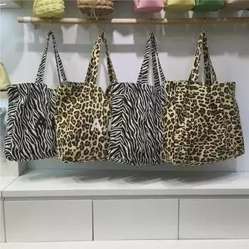 Вместительная сумка через плечо с принтом леопарда и зебры — универсальный летний стиль