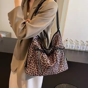 Вместительная сумка-мессенджер с бантом в студенческом стиле для женщин 2024 года, новинка осени и зимы с леопардовым принтом на два плеча сзади и на одно плечо 37*13*30