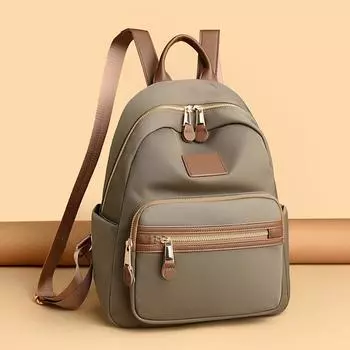 Вместительный рюкзак для повседневных и модных поездок студенток на работу чёрный