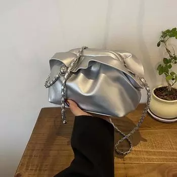 Внешняя одинарная плиссированная сумка-облако, женская сумка через плечо 2024 года, новая нишевая сумка-мессенджер, модная универсальная сумка на цепочке