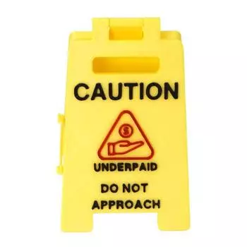 Внимание Перестимулирован Настольная табличка Не подходить Табличка для офисного стола Табличка для рабочего места Кабинка Подарок-прикол для коллеги, товарища по команде