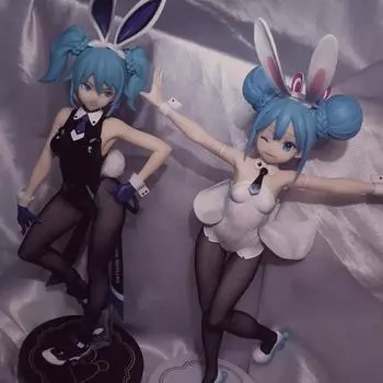 Vocaloid Hatsune Miku Bunny Girl Figure Set Of 2