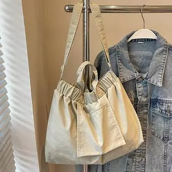 Водонепроницаемая сумка через плечо большой емкости из нейлоновой ткани, повседневная простая легкая однотонная сумка-тоут для поездок на работу чёрный