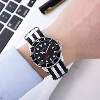 Водонепроницаемые модные наручные часы унисекс