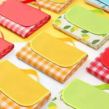 Водонепроницаемый переносной коврик для пикника на открытом воздухе - толстый, нетканый для использования в парке, весенних вылазках, кемпинге и палатке 150x100 CM