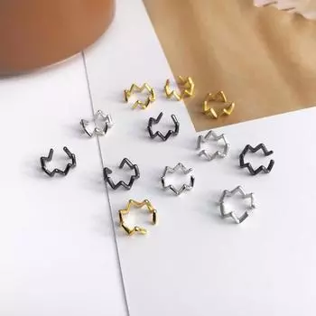 Волнистые серьги-клипсы глянцевые матовые простые и холодные новые универсальные серьги для женщин чёрный