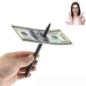 Волшебный реквизит. Ручка для ношения банкнот. Продажа новинок игрушек. Уличные выступления крупным планом, как показано по телевизору.