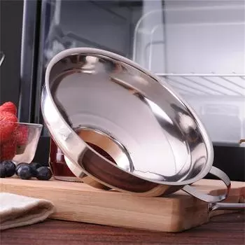 Воронкообразная надежная ручка Широкополосная апертура Многофункциональная управляемая и плавная цельная формовка Легкое зеркало Прочный удобный