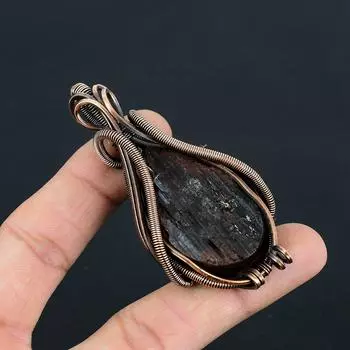 Восхитительный черный турмалин, драгоценный камень, медная проволока ручной работы, ювелирный кулон для женщин 3.1 Inches чёрный