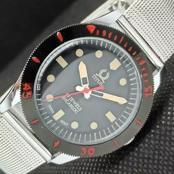ВОССТАНОВЛЕННЫЕ 40 ММ ВИНТАЖНЫЕ ШВЕЙЦАРСКИЕ МУЖСКИЕ ЧАСЫ TITUS SWISS С ПОВОРОТНЫМ БЕЗЕЛЕМ ЧЕРНОГО ЦВЕТА a241011-2 Количество241011-1