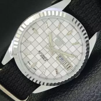 ВОССТАНОВЛЕННЫЕ МУЖСКИЕ ЧАСЫ SEIKO 5 AUTOMATIC, СДЕЛАНО В ЯПОНИИ, БЕЛЫЙ ЦИФЕРБЛАТ, ИЗГОТОВЛЕНЫ НА ЗАКАЗ a440008-2 QV90-a440008