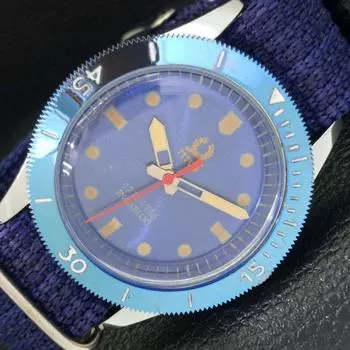 ВОССТАНОВЛЕННЫЕ ШВЕЙЦАРСКИЕ 40-ММ МУЖСКИЕ ЧАСЫ TITUS С ПОВОРОТНЫМ БЕЗЕЛЕМ И СИНИМ ЦИФЕРБЛАТОМ a432743-2 R113-a432743