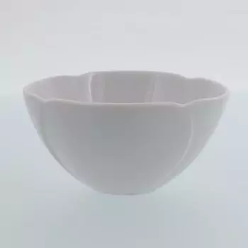 ВОСТОЧНЫЙ стол Маленькая миска 12 см Красный и белый Цветок Белый Сделано в Японии Можно использовать в микроволновой печи Можно мыть в посудомоечной машине Японская посуда Сервировочная тарелка 31-011-02