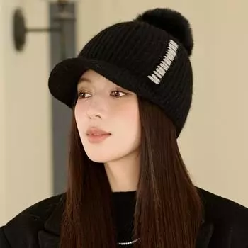 Вязаная бейсболка женская зимняя толстая защитная шапка для ушей чёрный
