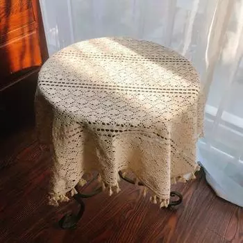 Вязаная крючком кружевная выдолбленная скатерть прикроватная тумбочка для телевизора, холодильника, декоративная крышка с белой бахромой, квадратная настольная ткань 50x50cm 1pcs