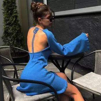 Вязаное мини-платье с открытой спиной для женщин, летняя вечеринка, свободное белое сексуальное вязаное платье с открытыми плечами, повседневное свободное платье S чёрный