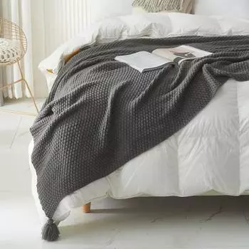 Вязаное одеяло в скандинавском стиле, однотонное одеяло с бахромой, антикатышковое одеяло с кисточками S бежевый