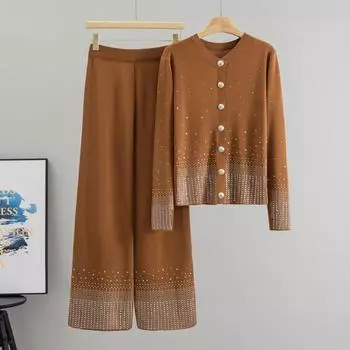 Вязаный кардиган с длинным рукавом и модные брюки широкого кроя — комплект-двойка для женского осеннего повседневного образа. Брюки широкого кроя one size кофейный