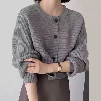 Вязаный кардиган с рукавами «летучая мышь» для женщин на осень в сочетании со свободным свитером с одним вырезом в корейском стиле и короткой курткой S армия зеленый