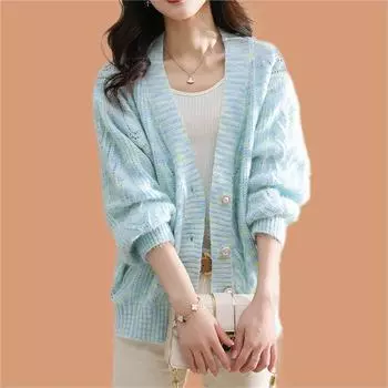 Вязаный кардиган женский осенне-зимний с V-образным вырезом свободный ленивый ветрозащитный пиджак свитер женский удобный универсальный и модный One Size небесно-голубой