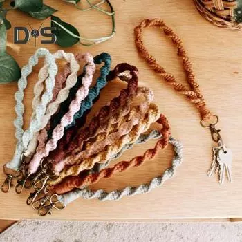 Вязаный крючком ремешок для ключей с подвесной пряжкой Ручной ремешок на запястье Сплошной цвет Автомобильный держатель для ключей Вязание браслета Браслет Веревка серый