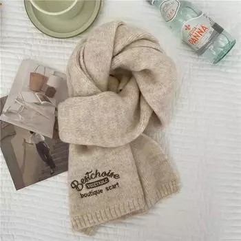 Вязаный шарф зеленого и красного цвета в корейском стиле — уютный, похожий на кашемир, унисекс, универсальный вариант для осени/зимы.