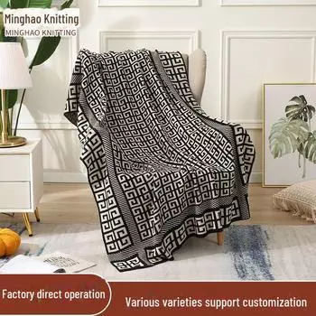 Вязаный шерстяной диван и одеяло в скандинавском стиле – уютный, простой дизайн для гостиной или использования в качестве кондиционера Beige