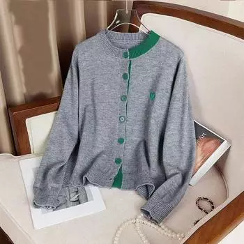 Вязаный свитер с цветными блоками, осенний наряд, новый женский модный однобортный кардиган с длинными рукавами и вышитым сердцем one size белый