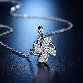 Вращающееся ожерелье из циркония с ветряной мельницей для женщин, легкое, роскошное, нишевое, дизайн Sense Simple Ins Cold Wind Advanced Sense, ключичная цепочка