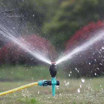 Вращающийся на 360 градусов спринклер для газона с колышком, большой охват площади, регулируемый спринклер для сада и двора, эффективный и стабильный инструмент для орошения