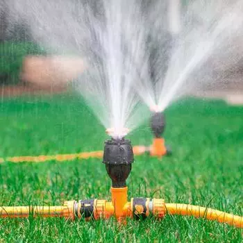 Вращающийся спринклер для газона с колышком, большой охват площади, регулируемый спринклер для сада и двора, эффективный и стабильный инструмент для орошения A
